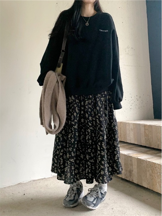 تنورة نسائية بخصر مرتفع وطباعة - مراجعة Midi Skirt Floral وسعره